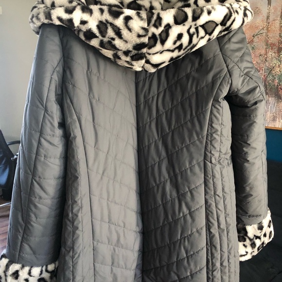Winter coat - Picture 2 of 6